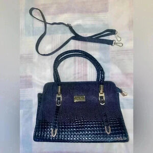 Simple and useful black bag 💼